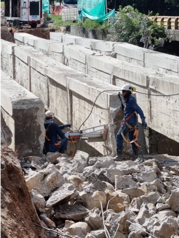 corte con disco y hilo diamantado